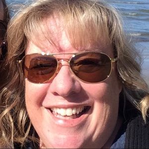 Meet your Posher, Kara